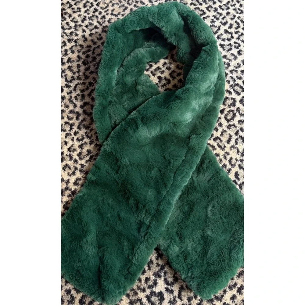 handmade heifer Rich green luxury‎ minky soft Comfy Cozy stoll scarf - HTF